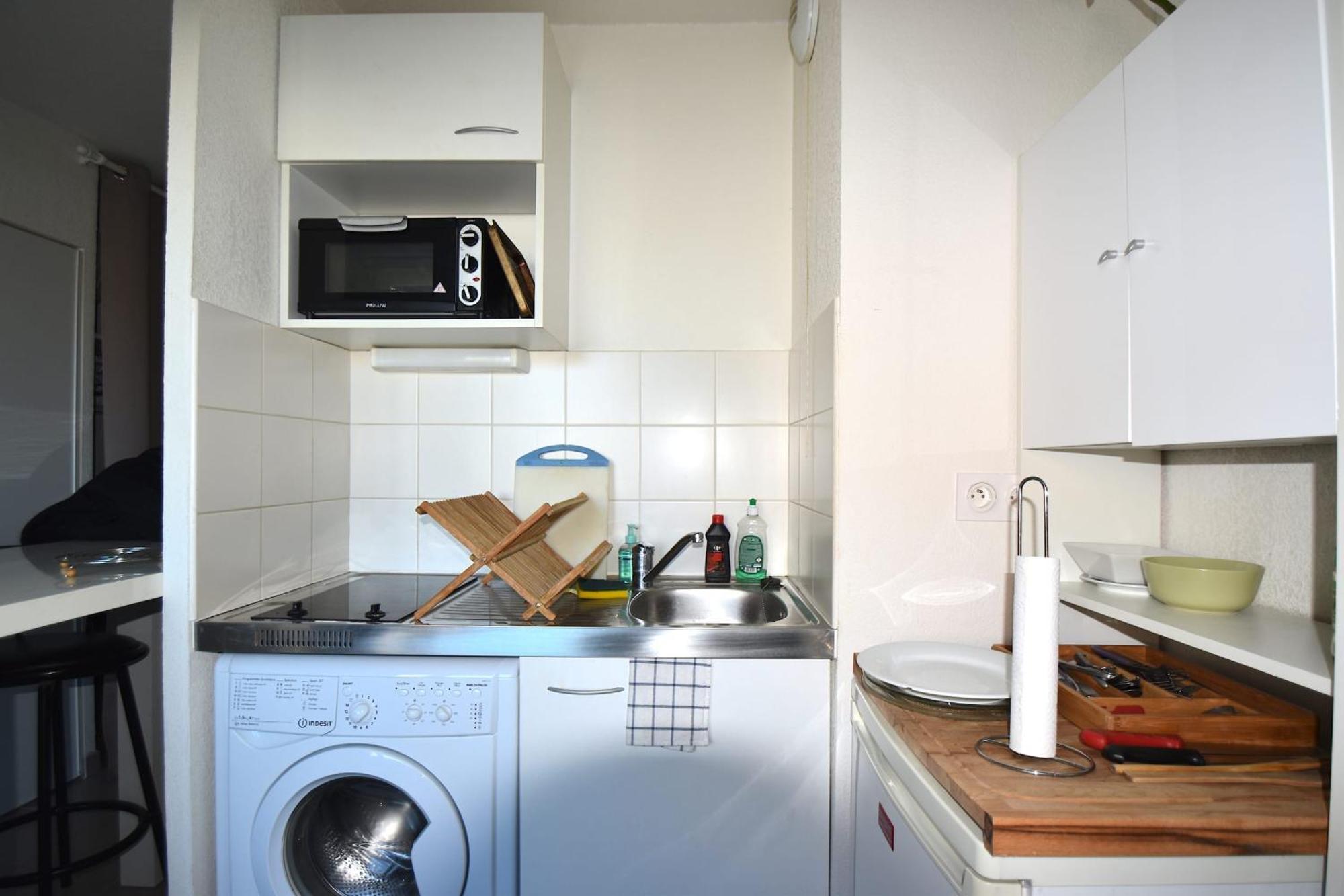 Studio Gare St Roch 1Er Etage - Air Rental Montpellier Exterior foto